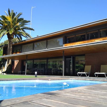 Villa Del Bosque Castelldefels Exterior foto